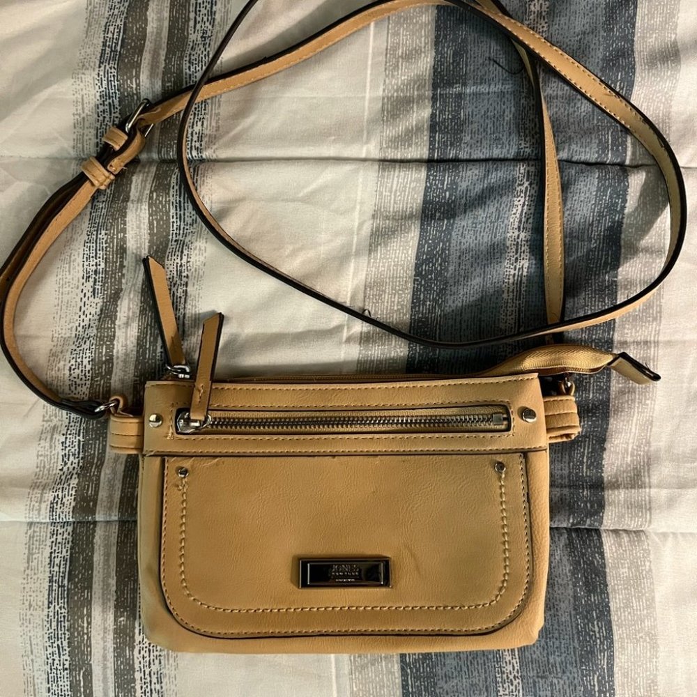 Jones New York signature womens tan small purse bag